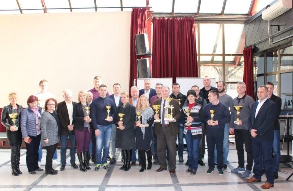 Додела награда најуспешнијим школама Срема у школском спорту