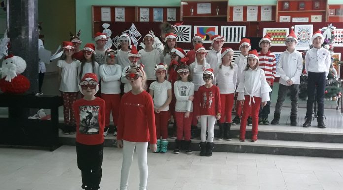 “Деда Мразе, Деда Мразе, не скрећи са стазе…”