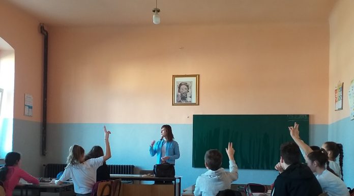 Огледни час из физике