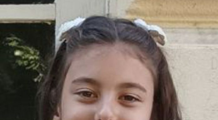 Анђела прва у рецитовању