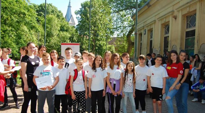 ГРАДСКО ТАКМИЧЕЊЕ У ПРУЖАЊУ ПРВЕ ПОМОЋИ