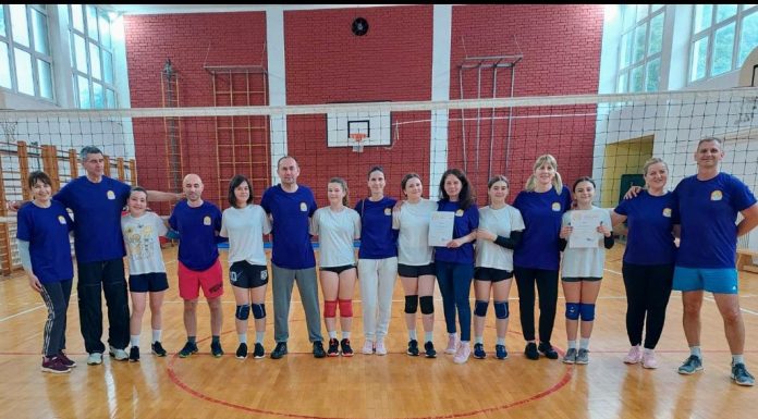 Уочи Дана школе